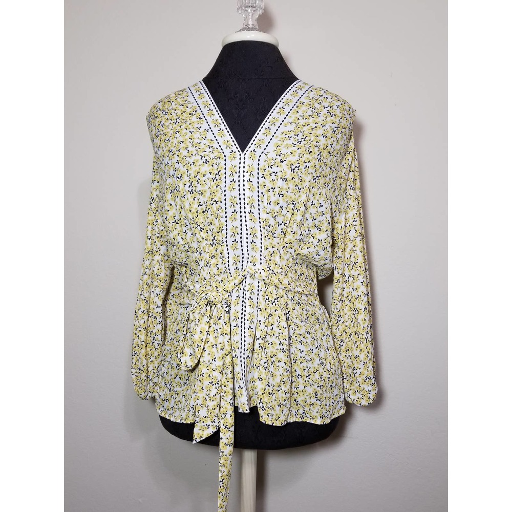 MAX STUDIO NWT Women's Tops Shirt Blouse Long Sleeve Size Medium Color Y…